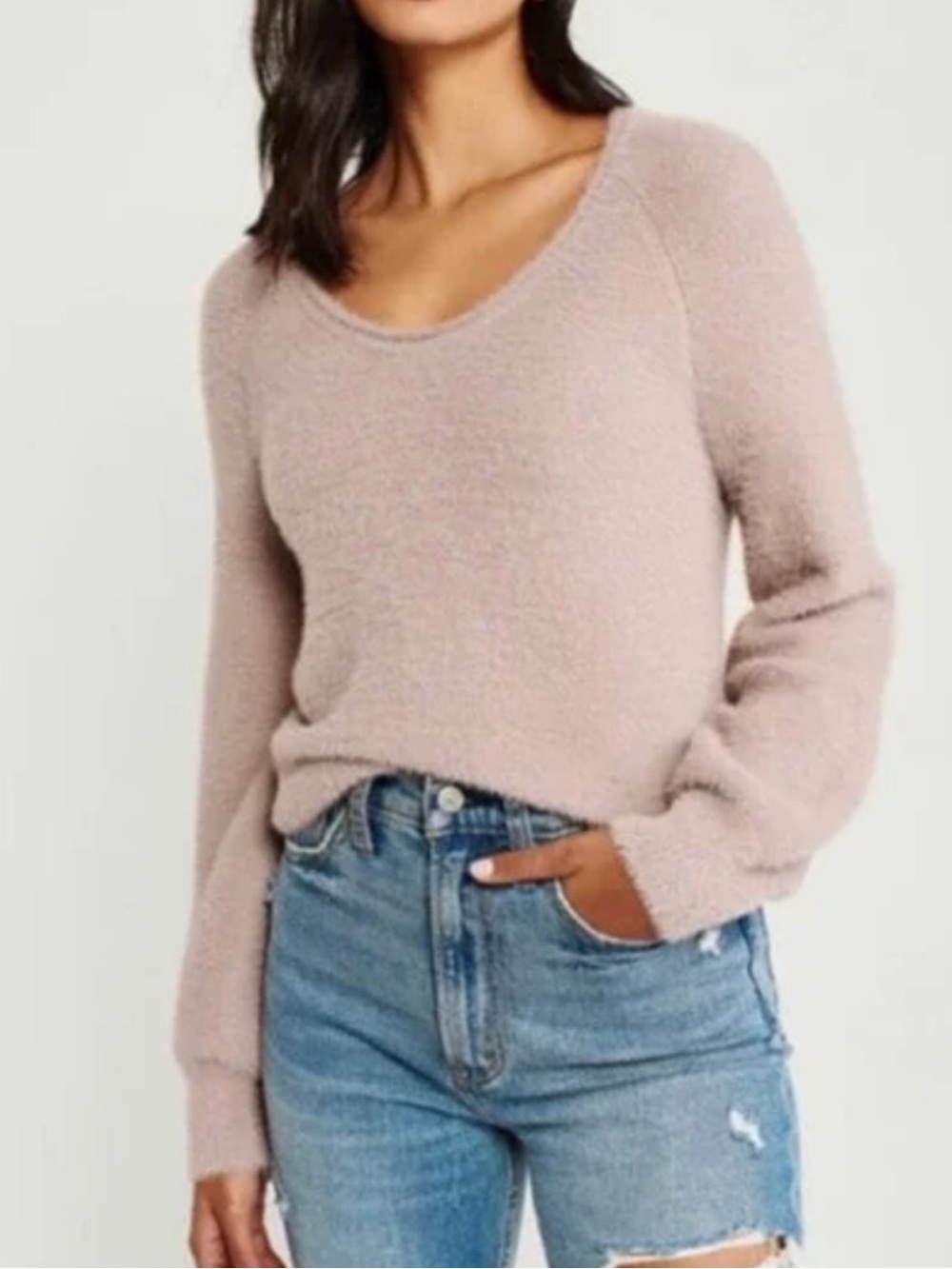 Abercrombie & Fitch Scoop Neck Sweater in Blush Pink-Size Medium